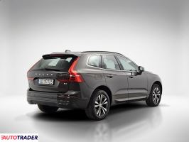 Volvo XC60 2022 2.0 197 KM