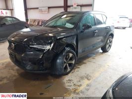 Volvo XC40 2025 2