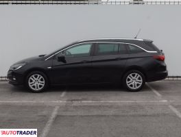 Opel Astra 2017 1.4 123 KM