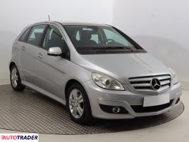 Mercedes B-klasa 2011 2.0 107 KM