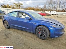 Tesla Model 3 2025