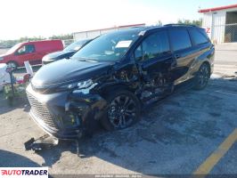 Toyota Sienna 2025 2