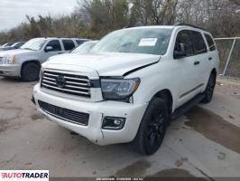 Toyota Sequoia 2021 5