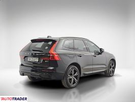 Volvo XC60 2022 2.0 197 KM