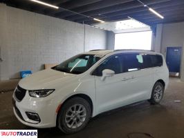 Chrysler Pacifica 2022 3