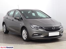 Opel Astra 2018 1.6 108 KM