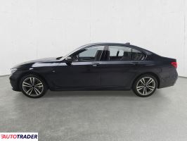 BMW 750 2017 4.4 449 KM