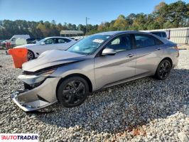 Hyundai Elantra - zobacz ofertę