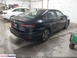 Volkswagen Jetta 2021 1