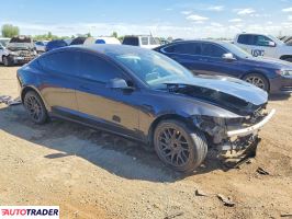 Tesla Model 3 2025