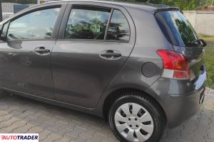 Toyota Yaris 2009 1.0 70 KM