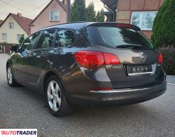 Opel Astra 2012 1.7 110 KM