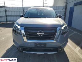 Nissan Pathfinder 2022 3