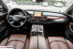 Audi A8 2011 4.1 350 KM