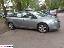 Opel Astra 2011 1.7 110 KM