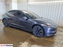 Tesla Model 3 2024