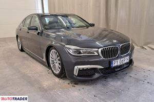 BMW 730 2018 3.0 265 KM