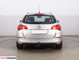 Opel Astra 2013 1.2 93 KM