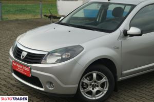 Dacia Sandero 2010 1.1 75 KM