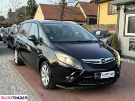 Opel Zafira 2015 1.4 140 KM