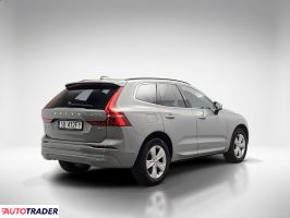 Volvo XC60 2024 2.0 197 KM