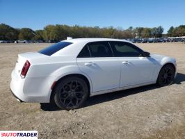 Chrysler 300C 2019 3