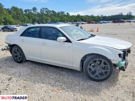 Chrysler 300C 2023 3