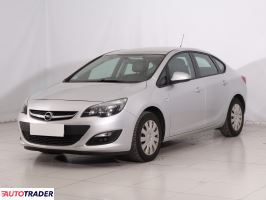 Opel Astra 2018 1.4 138 KM