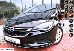 Opel Astra 2018 1.4 128 KM