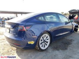 Tesla Model 3 2022