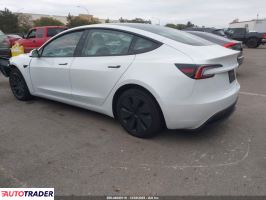 Tesla Model 3 2024