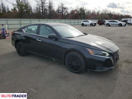 Nissan Altima 2025 2