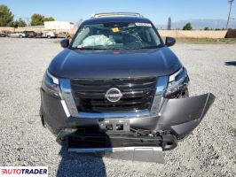 Nissan Pathfinder 2022 3