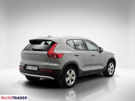 Volvo XC40 2023 1.5 129 KM