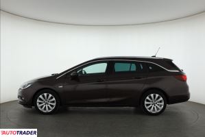 Opel Astra 2018 1.4 147 KM