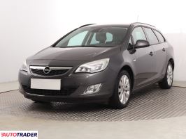 Opel Astra 2011 1.4 99 KM