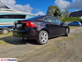 Volvo S60 2015 2.4 190 KM