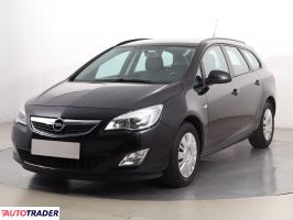 Opel Astra 2012 1.6 113 KM