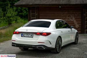 Mercedes E-klasa 2024 2.0 197 KM Mercedes E-klasa 2024 2.0 197 KM