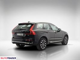 Volvo XC60 2022 2.0 197 KM