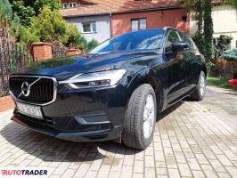 Volvo XC60 2019 2.0 190 KM