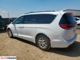 Chrysler Pacifica 2022 3