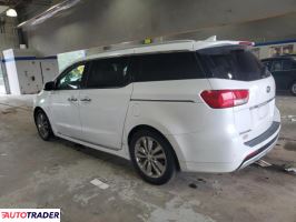 Kia Sedona 2018 3