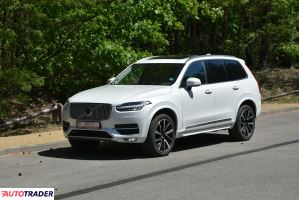 Volvo XC90 2018 2.0 235 KM