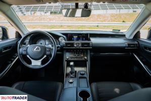 Lexus IS 2018 2.0 241 KM