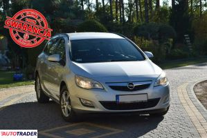 Opel Astra 2012 1.7 110 KM