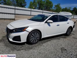Nissan Altima - zobacz ofertę