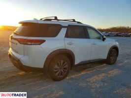 Nissan Pathfinder 2022 3
