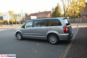 Chrysler Town & Country 2014 3.6 292 KM