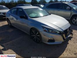 Nissan Altima - zobacz ofertę